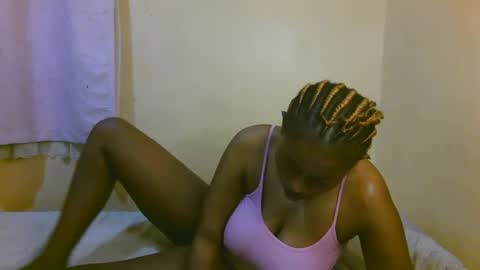 Snapshot of sexy_latasha chatting on May 2026 08:58:01 PM sexy_latasha online show from May 2026 08:58:01 PM