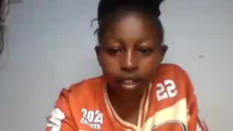 Snapshot of sexy_latasha chatting on August 2026 06:33:02 PM sexy_latasha online show from August 2026 06:33:02 PM