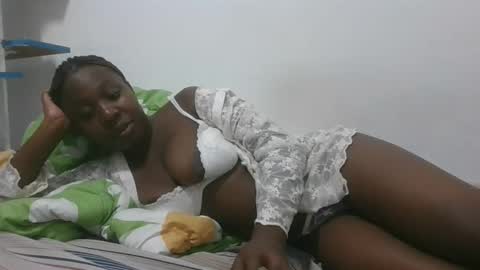 Snapshot of sexy_letisha chatting on October 2025 08:59:02 PM sexy_letisha online show from October 2025 08:59:02 PM