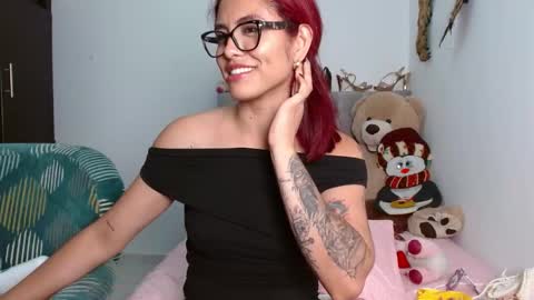 Snapshot of sexy_lia_latina chatting on March 2025 02:50:01 AM Celeste online show from March 2025 02:50:01 AM