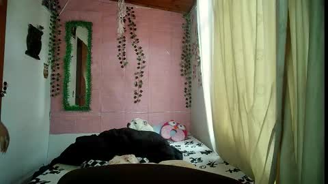 Snapshot of sexy_lolas chatting on February 2026 09:49:01 PM sexy lolas online show from February 2026 09:49:01 PM