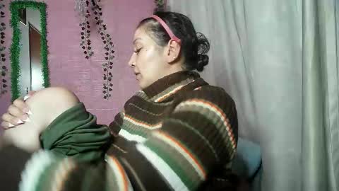 Snapshot of sexy_lolas chatting on March 2026 05:58:02 AM sexy lolas online show from March 2026 05:58:02 AM