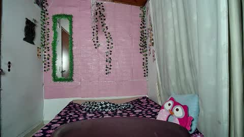 Snapshot of sexy_lolas chatting on March 2026 05:44:01 AM sexy lolas online show from March 2026 05:44:01 AM