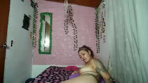 sexy lolas online show from June 2026 01:27:01 AM