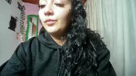 Snapshot of sexy_lolas chatting on July 2026 06:47:02 AM sexy lolas online show from July 2026 06:47:02 AM