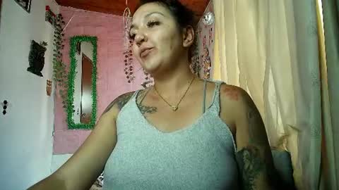 Snapshot of sexy_lolas chatting on July 2026 10:41:02 PM sexy lolas online show from July 2026 10:41:02 PM