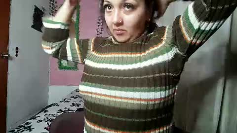 Snapshot of sexy_lolas chatting on August 2026 05:31:01 AM sexy lolas online show from August 2026 05:31:01 AM