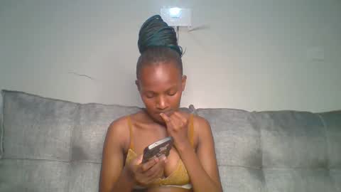 Snapshot of sexy_lucy012 chatting on February 2025 11:25:02 PM sexy_lucy012 online show from February 2025 11:25:02 PM