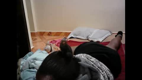 Snapshot of sexy_lunah chatting on May 2026 01:45:01 AM sexy_lunah online show from May 2026 01:45:01 AM