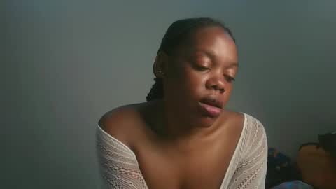 sexy_lyna online show from January 2026 05:32:01 AM