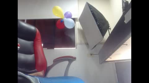 Snapshot of sexy_mature_hot01 chatting on October 2025 12:05:01 PM MARIPOSA online show from October 2025 12:05:01 PM