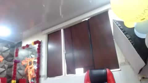 Snapshot of sexy_mature_hot01 chatting on October 2025 12:29:01 PM MARIPOSA online show from October 2025 12:29:01 PM