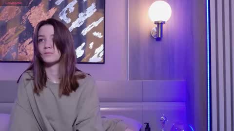 Snapshot of sexy_me_bb chatting on October 2025 12:25:02 PM Alison online show from October 2025 12:25:02 PM