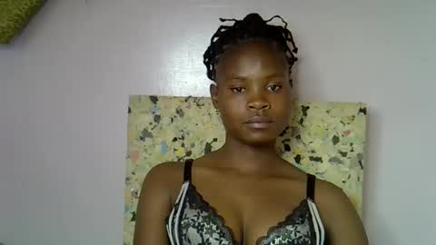 Molyne online show from February 2026 02:55:01 PM