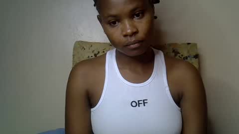Molyne online show from May 2026 04:31:01 AM