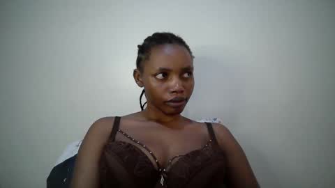 sexy_muna2 online show from May 2026 12:39:01 AM