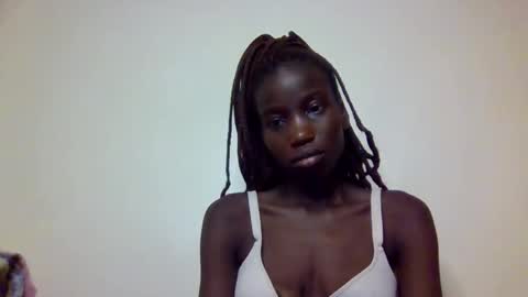 sexy_petittie online show from October 2025 06:21:02 AM