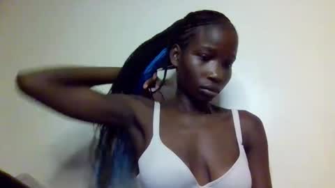 sexy_petittie online show from October 2025 07:30:01 AM