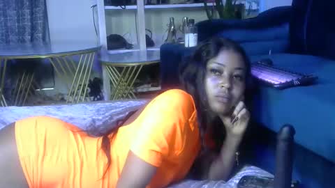 sexy pigeon online show from May 2026 01:45:01 AM