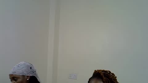 Snapshot of sexy_sasy chatting on November 2025 04:18:02 PM sexy_sasy online show from November 2025 04:18:02 PM