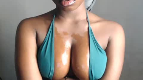 Snapshot of sexy_sinaha chatting on October 2025 02:06:02 AM naomi online show from October 2025 02:06:02 AM