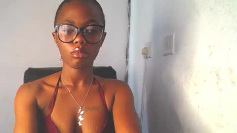 Snapshot of sexy_slimebony chatting on October 2025 08:42:01 AM Rae online show from October 2025 08:42:01 AM