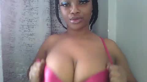 Snapshot of sexy_sweetcandy chatting on December 2024 08:43:02 AM sexy sweetcandy online show from December 2024 08:43:02 AM