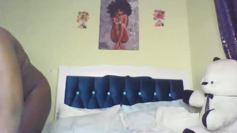 Snapshot of sexy_talia1 chatting on October 2025 09:10:02 PM Eunice online show from October 2025 09:10:02 PM