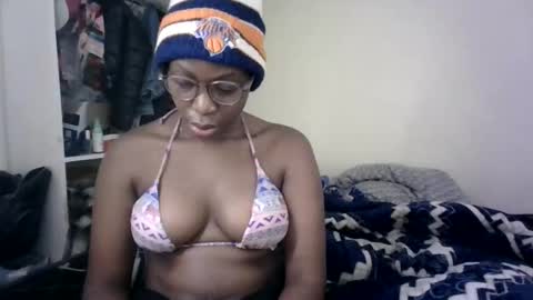 Snapshot of sexy_tatty2 chatting on October 2025 04:20:02 AM sexy_tatty2 online show from October 2025 04:20:02 AM