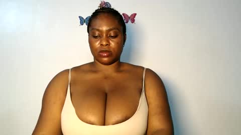 Luna online show from January 2026 11:53:01 PM