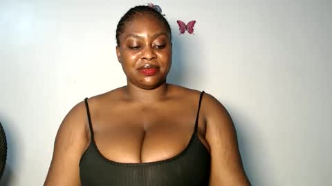 Luna online show from February 2026 08:23:01 PM