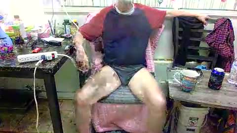 Daddy online show from April 2026 06:03:02 PM