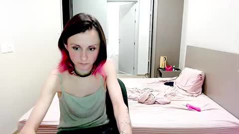 Snapshot of sexy_wise_kind chatting on January 2025 10:30:02 PM Mandy Green online show from January 2025 10:30:02 PM