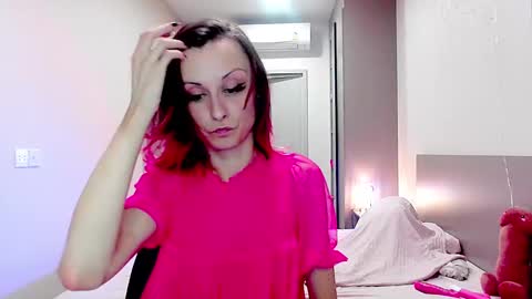 Snapshot of sexy_wise_kind chatting on February 2025 08:18:01 PM Mandy Green online show from February 2025 08:18:01 PM