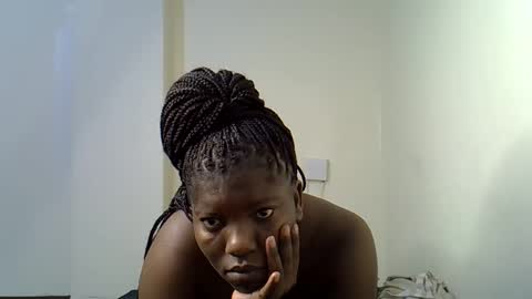 Snapshot of sexy_yello chatting on October 2025 03:16:01 AM Bantu girl online show from October 2025 03:16:01 AM