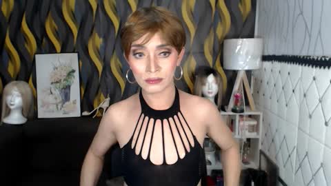 Snapshot of sexy_yllona chatting on November 2025 09:21:01 AM sexy_yllona online show from November 2025 09:21:01 AM