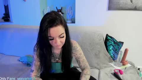 Snapshot of sexyariel15 chatting on March 2025 10:34:02 PM SexyAriel15 online show from March 2025 10:34:02 PM