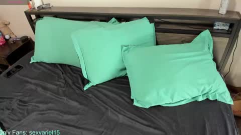 SexyAriel15 online show from May 2026 03:32:01 PM