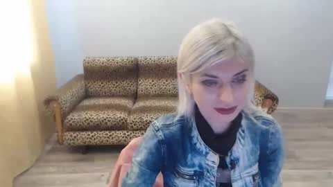 Snapshot of sexybeatriice chatting on December 2024 07:18:02 AM sexybeatriice online show from December 2024 07:18:02 AM