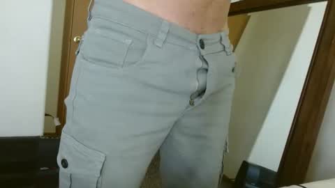 Snapshot of sexyboylatino19cm chatting on April 2026 05:24:01 PM Daniel online show from April 2026 05:24:01 PM