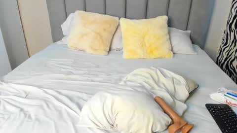 Snapshot of sexybutt888 chatting on March 2026 09:02:01 AM dolly online show from March 2026 09:02:01 AM