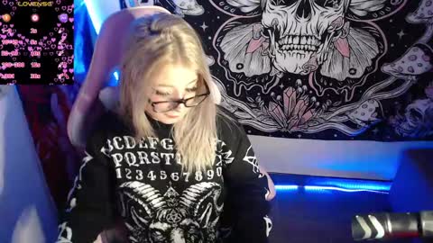 Snapshot of sexycarriie chatting on January 2025 05:35:02 AM Carrie online show from January 2025 05:35:02 AM