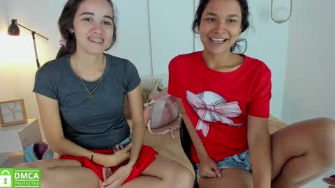 Snapshot of sexychanell_18 chatting on December 2024 03:53:02 PM chanell and yina online show from December 2024 03:53:02 PM