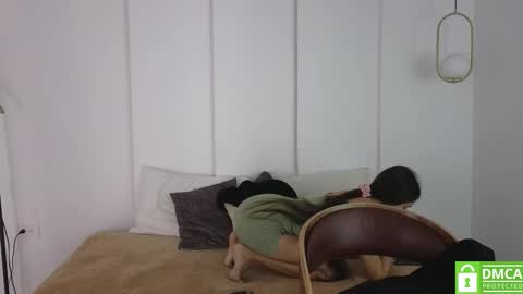 Snapshot of sexychanell_18 chatting on October 2025 01:12:02 PM chanell and yina online show from October 2025 01:12:02 PM