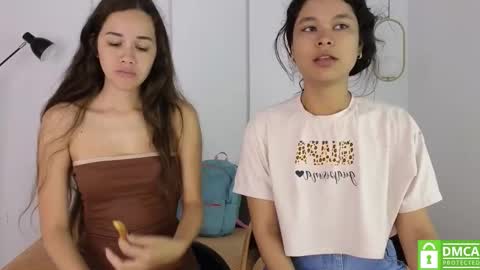 Snapshot of sexychanell_18 chatting on October 2025 01:23:02 PM chanell and yina online show from October 2025 01:23:02 PM