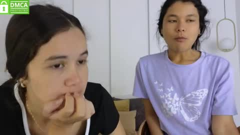 chanell and yina online show from April 2026 01:39:02 PM