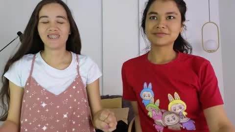 chanell and yina online show from May 2026 01:49:02 PM