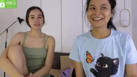 chanell and yina online show from May 2026 01:41:01 PM