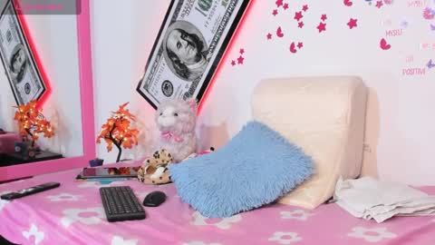 Snapshot of sexycharlottesamantha chatting on January 2025 05:30:01 AM sexycharlottesamantha online show from January 2025 05:30:01 AM