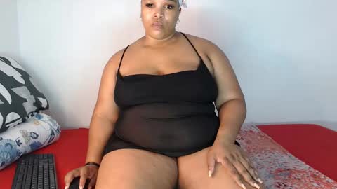 Snapshot of sexychill2000 chatting on February 2026 08:01:02 AM SEXYCHILL online show from February 2026 08:01:02 AM